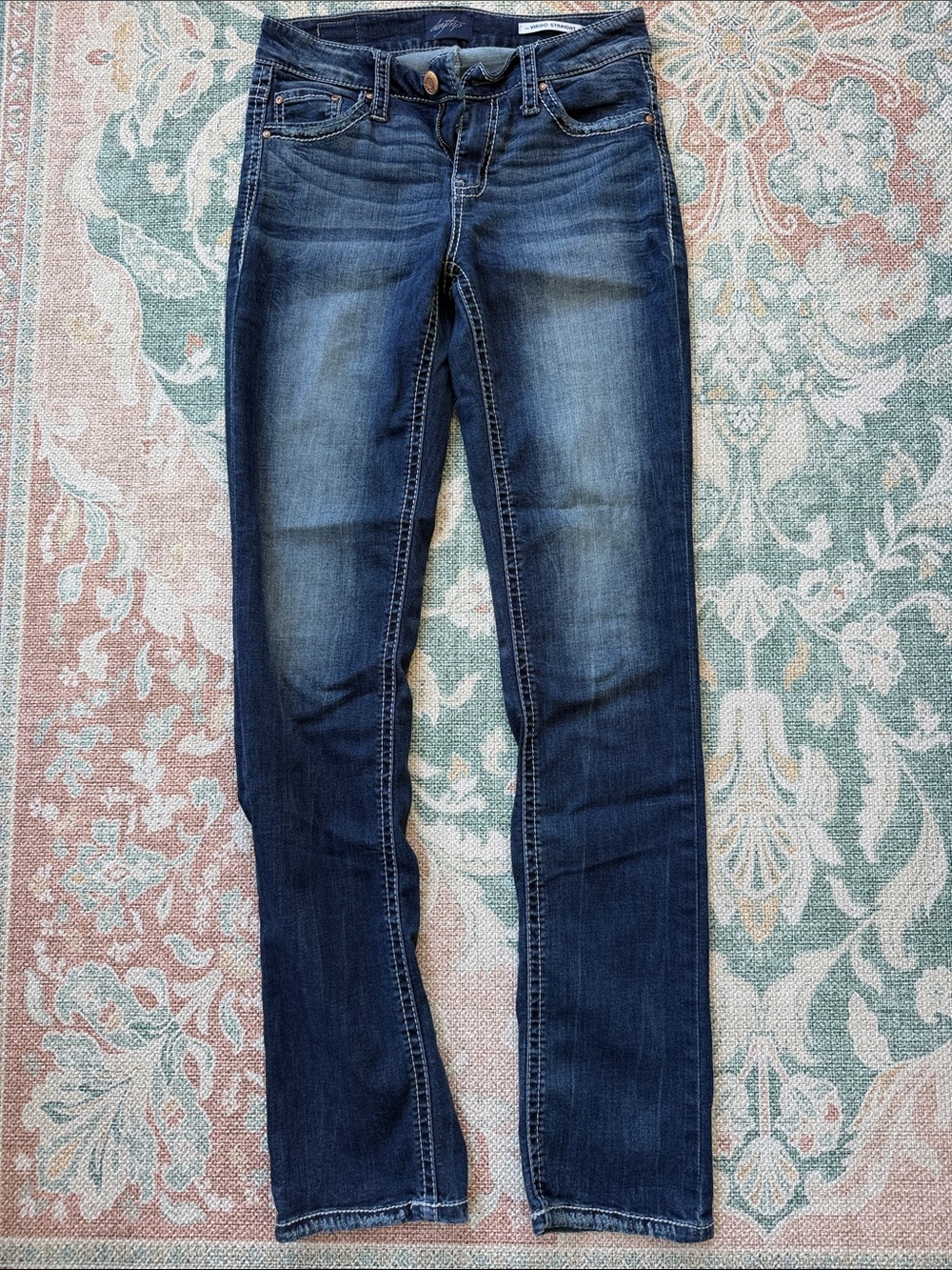 Daytrip Women's Dark Indigo Skinny Jeans